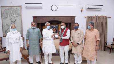 Former Bihar DGP Gupteshwar Pandey joins JDU, ahead of assembly polls