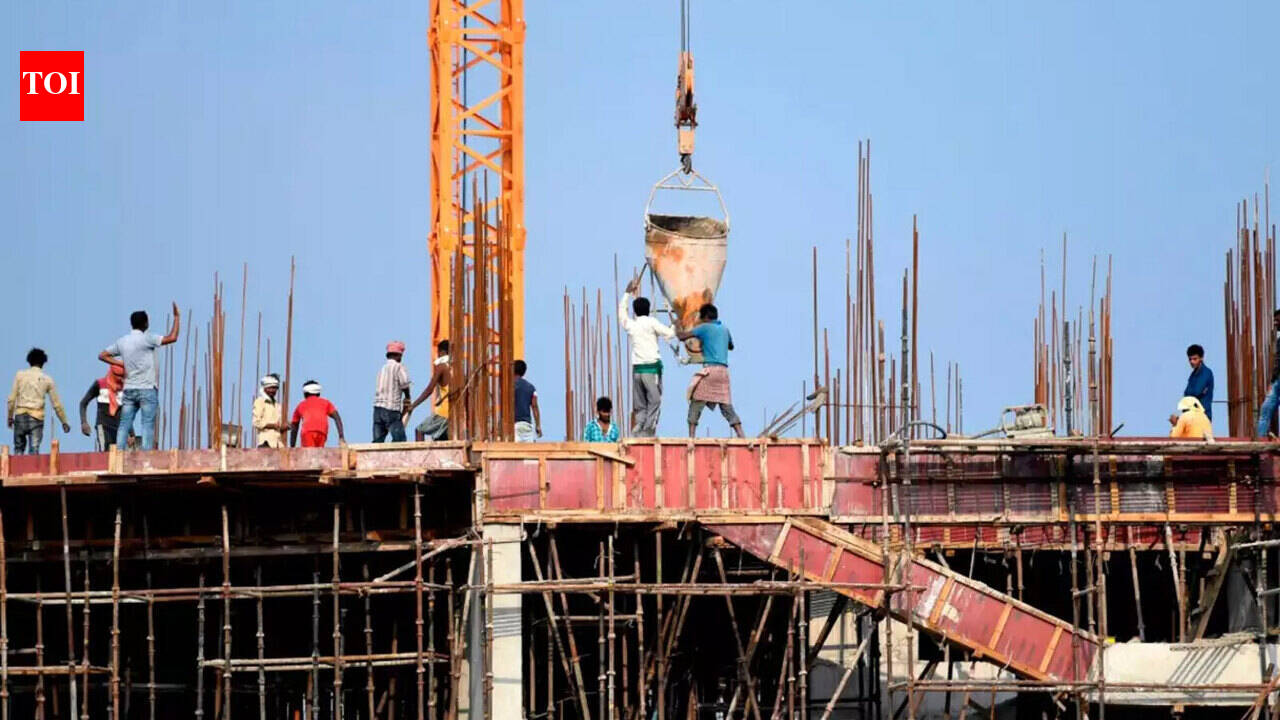 Govt aims to complete labour sector reforms by December 2020