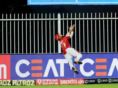 WATCH: Nicholas Pooran defies gravity; Sachin Tendulkar, Virender Sehwag applaud his 'superman' effort