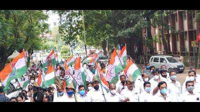 Congress-led UDF in Kerala stops mass agitations following rising Covid-19 cases