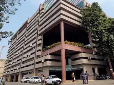 Ahmedabad Municipal Corporation restricts shop hours to 10pm in western  areas | Ahmedabad News - Times of India