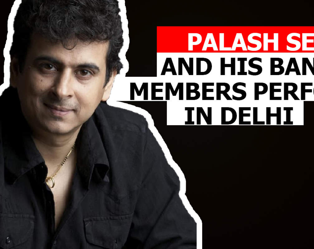 
Palash Sen and his band members perform in Delhi
