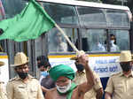 Karnataka: Farmers intensify protest over state farm bills