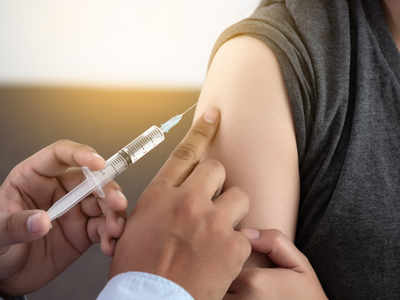 Coronavirus vaccine will be a way of injecting people with microchips? Don't fall for this Facebook hoax
