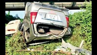 Cop injured as tanker rams into PCR van at accident site