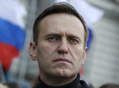 Senior US lawmakers ask Trump to investigate Navalny poisoning