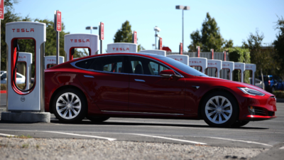 Tesla  scores low driver engagement in Europeon rating