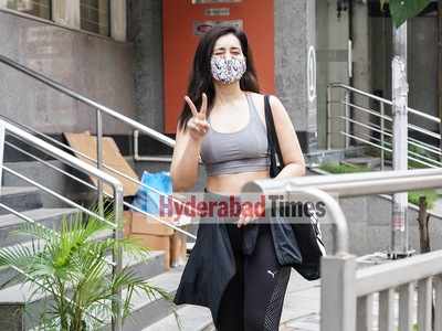 Spotted: Raashi Khanna’s mask steals the spotlight as she exits the gym