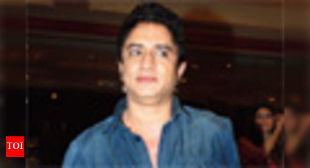Anand Raj roots for India in WC! | Hindi Movie News - Times of India