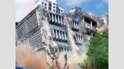 Mumbai: Six-storey building downed like a pack of cards