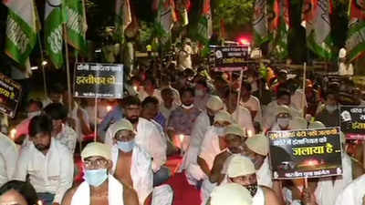 Delhi: People stage massive protest over Hathras incident