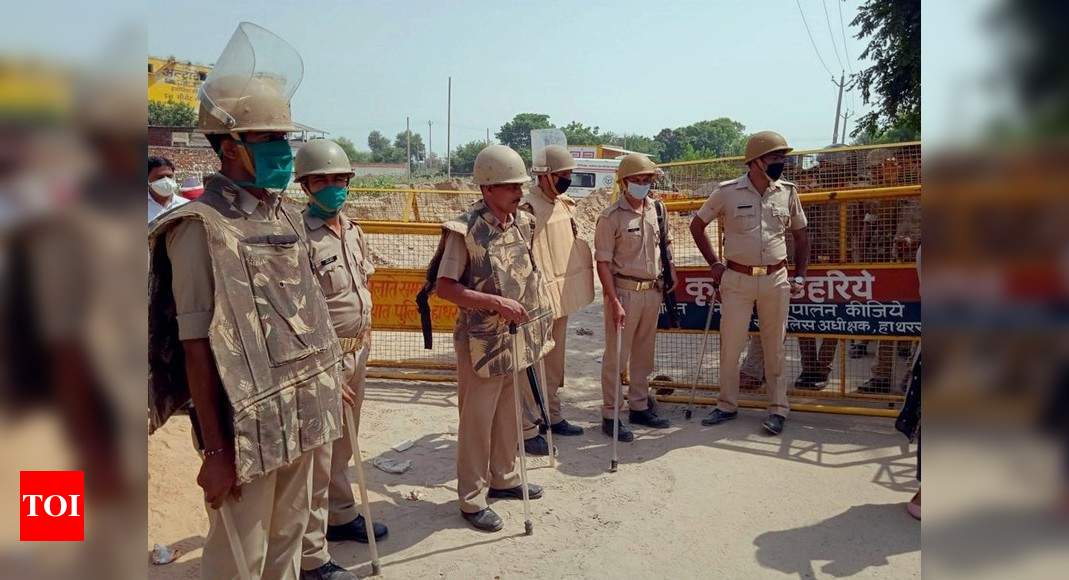 Hathras SP, 4 other cops suspended; media barred from victim's village
