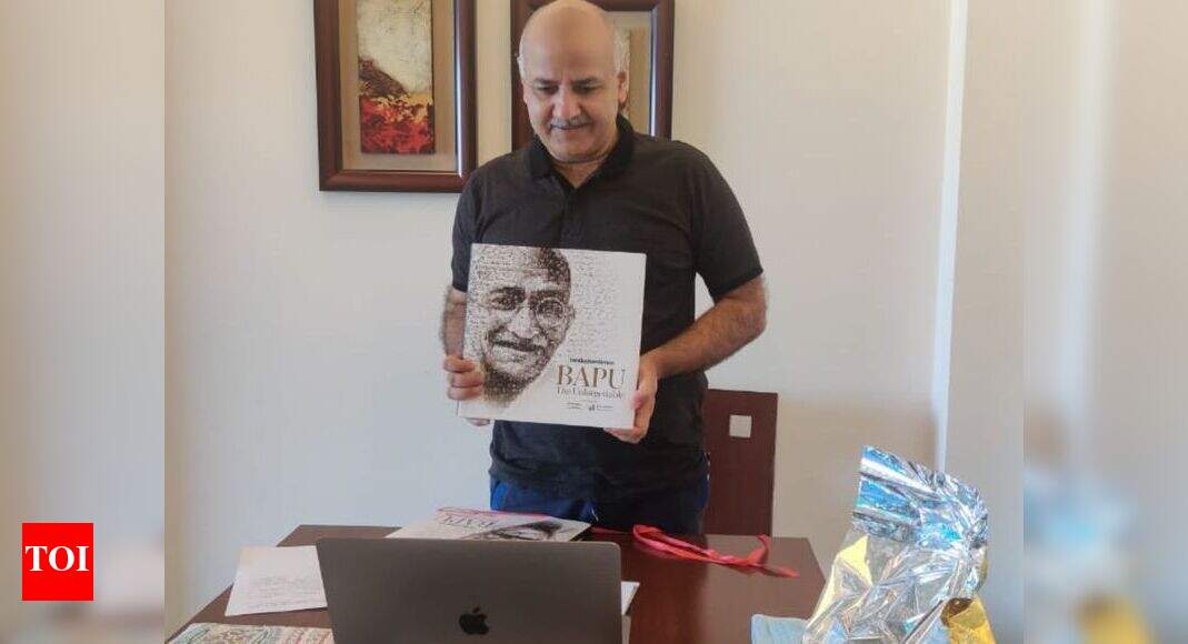 Manish Sisodia Launches Book Bapu The Unforgettable On Gandhi Jayanti Times Of India - Times Of India Coffee Table Book Manish Sisodia Launches Book Bapu The Unforgettable On Gandhi Jayanti Times Of India - Times Of India Coffee Table Book