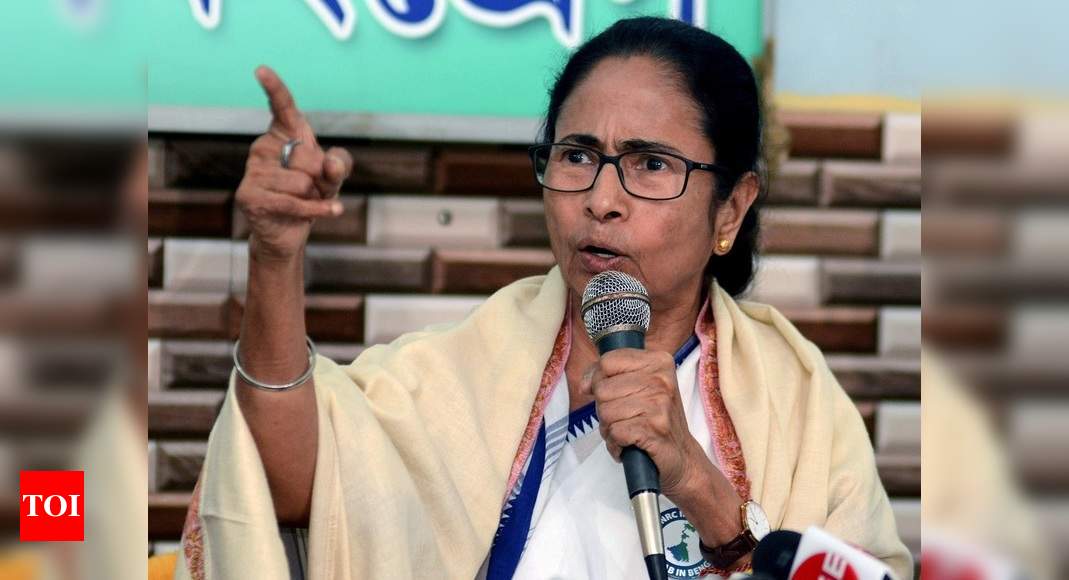 Dictatorship going on in country: Mamata
