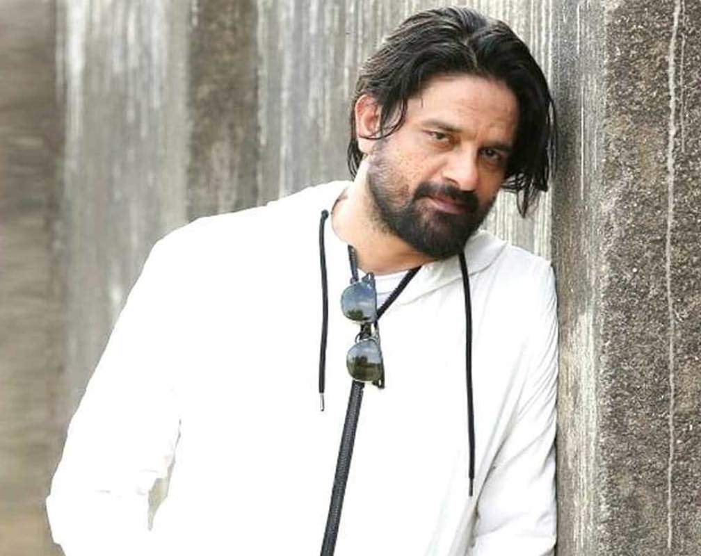
Raazi actor Jaideep Ahlawat on working in Ishaan-Ananya starrer Khaali Peeli
