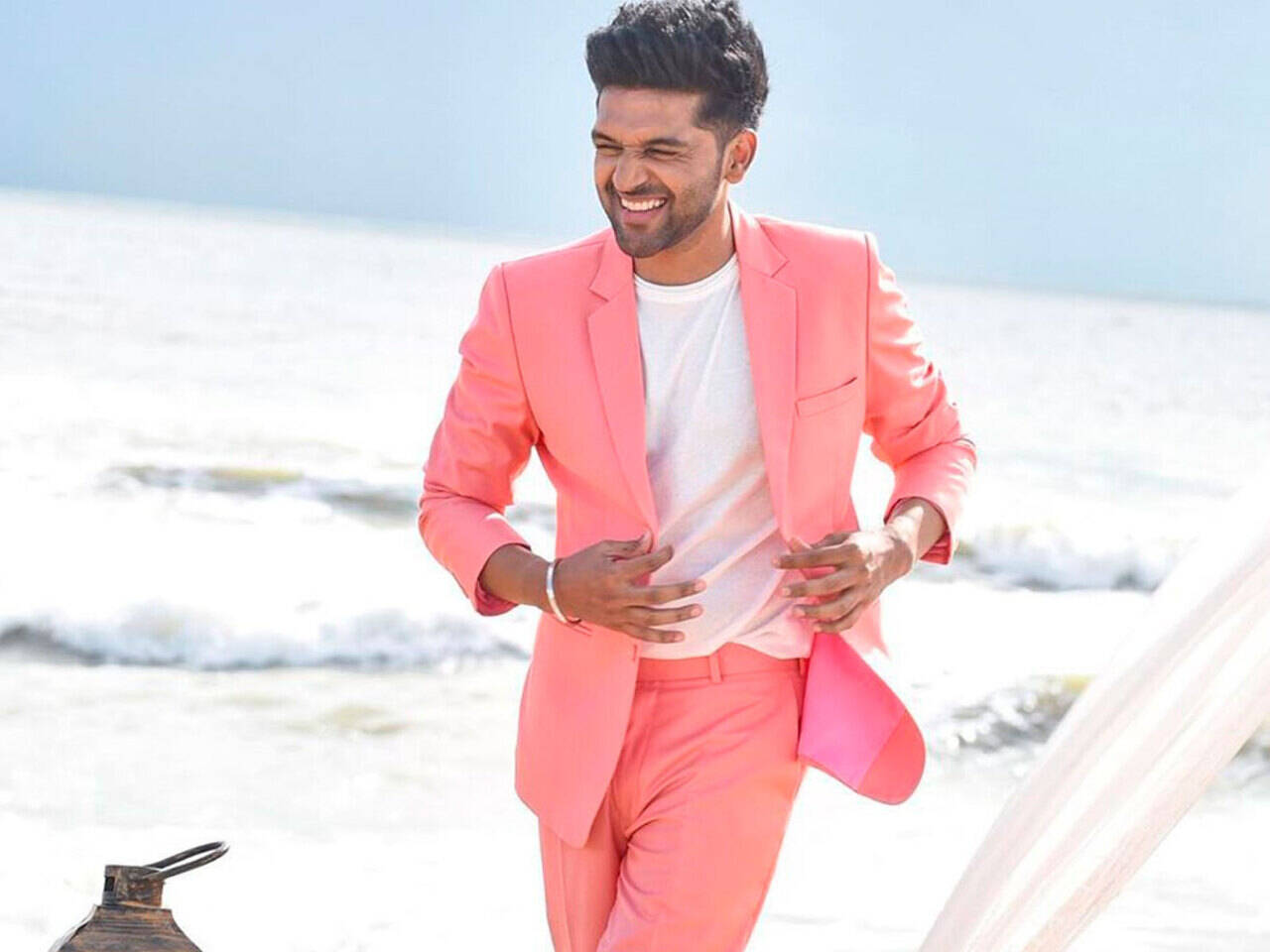 Guru Randhawa The 751 Edition Unisex Shoes (Black) Casuals For Men - Buy Guru  Randhawa The 751 Edition Unisex Shoes (Black) Casuals For Men Online at  Best Price - Shop Online for