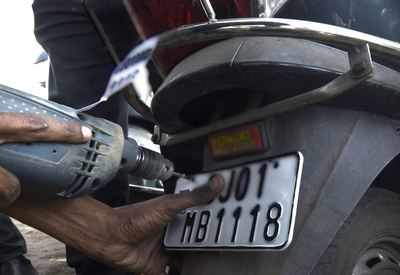 Delhi: No enforcement drive for high security number plates and colour-coded fuel stickers till further orders