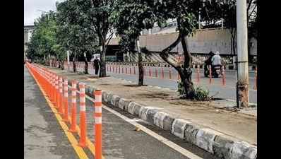 Green ride: Bollards come up for pop-up cycle lane on ORR