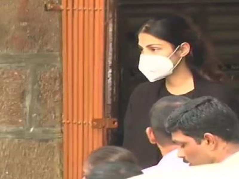 Bombay HC grants bail to Rhea Chakraborty in drug case