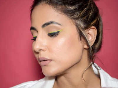 Hina Khan just showed us how to rock colour-blocked liner
