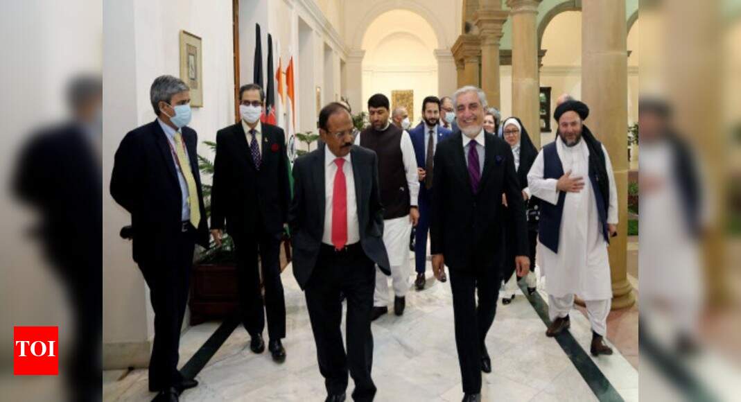 head-of-afghan-peace-council-abdullah-abdullah-holds-talks-with-nsa