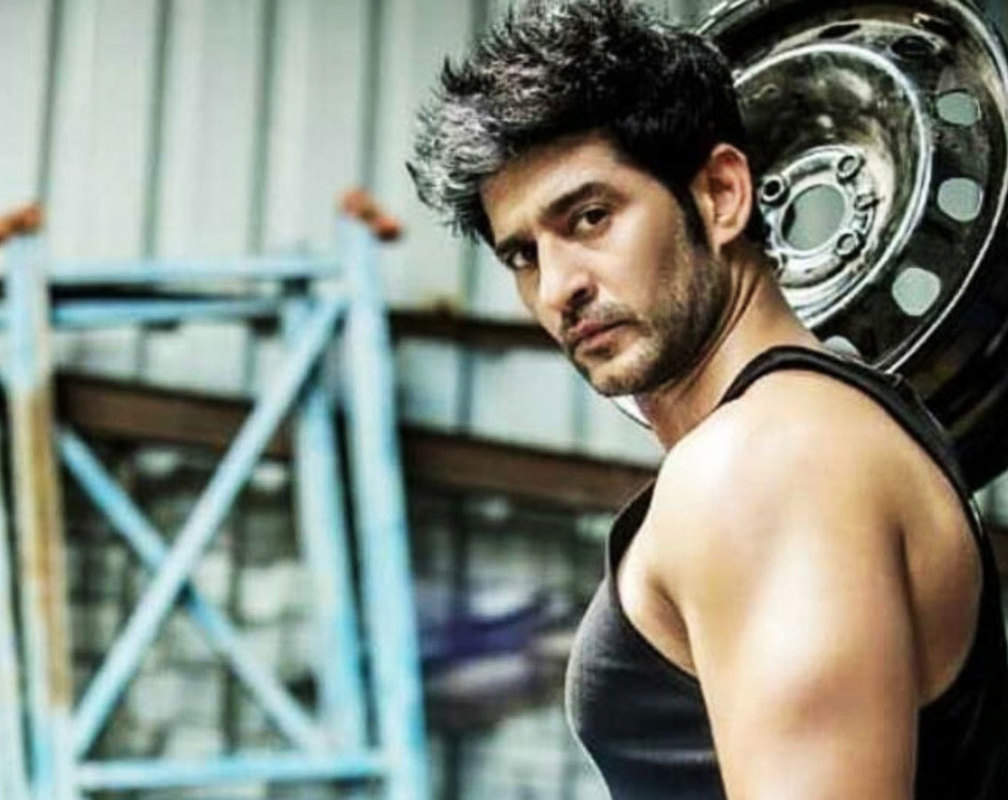 
Hiten Tejwani: A dream role is one which sets an example
