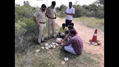Cops recover stolen cash dumped on roadside in Chitradurga