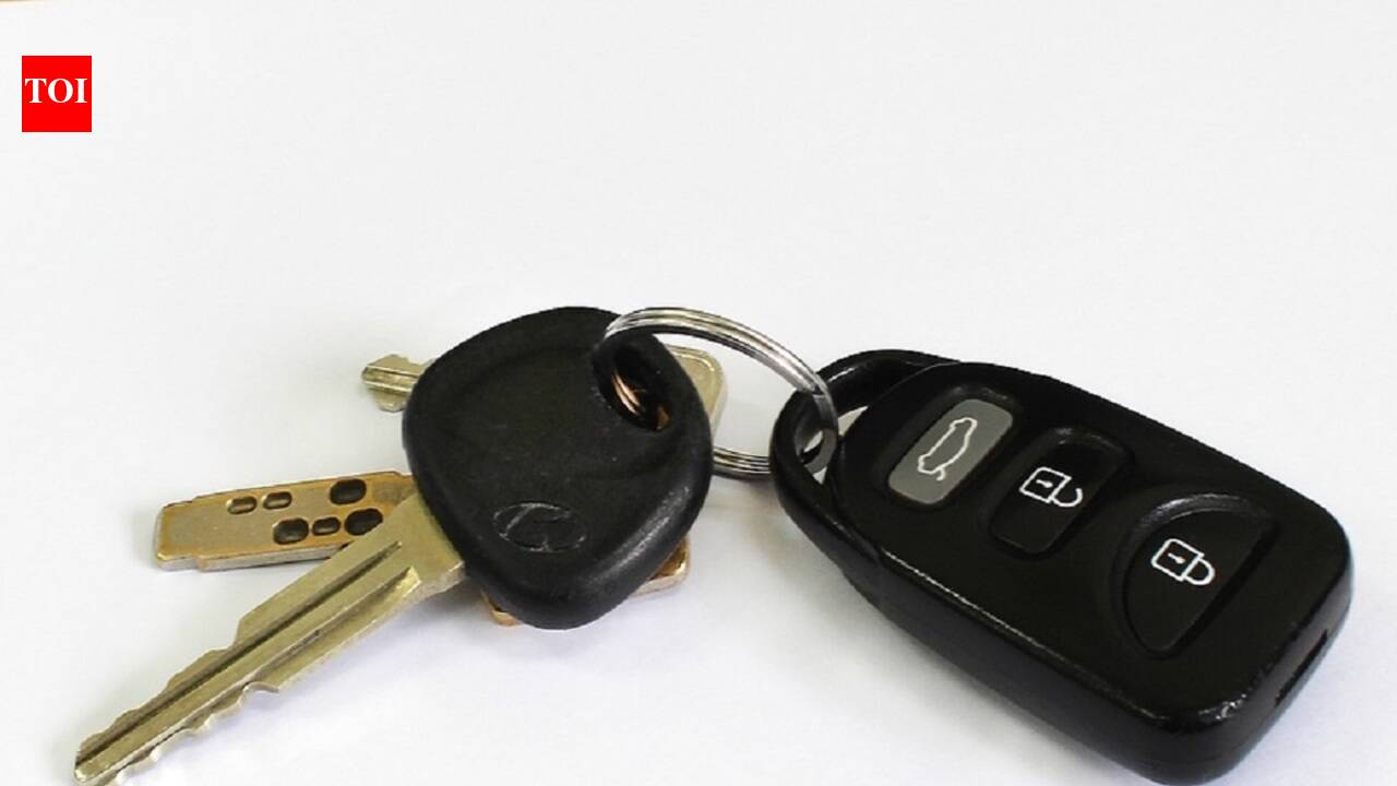 Car Keychains: Appealing keychains for your cars; Add style to your ...