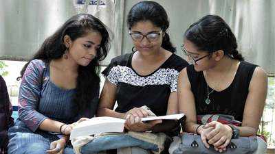 Delhi University first cut-off likely to be announced on October 10