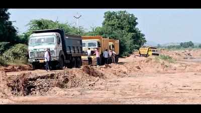 Sand mining racket busted, 31 booked