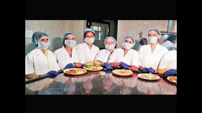 Gujarat: Kharvas women ready to hook your palate with seafood and more