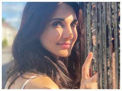 After 'Bell Bottom' Vaani Kapoor heads to Chandigarh to shoot her next with Ayushmann Khurrana