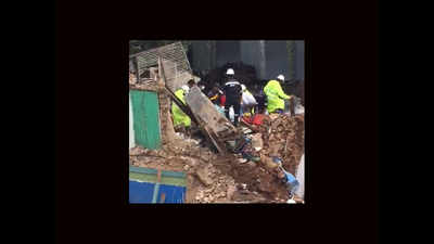 2 women die, 5 injured in house collapse in Hyderabad