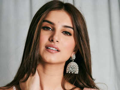 Navratri looks with natural diamonds that will make you shine like never before!