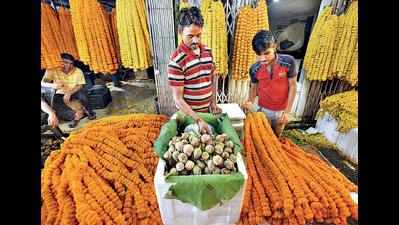 Pandemic proves a thorn in the side of Delhi's flower sellers