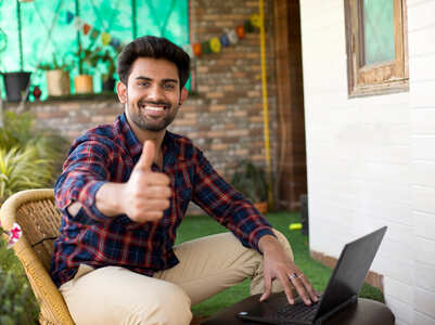 Here's how you can embrace the transition from a freelancer to a full-time employee