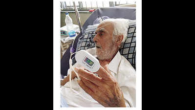 Raipur: Ray of hope, 90-yr-old beats Covid after 14-day battle