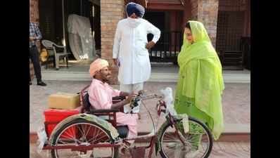 Harsimrat Kaur Badal presents tricycle to polio stricken, sports gear to topper