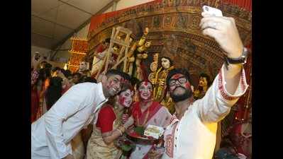 #DurgaPuja2020: Clubs set new rules for sindoor khela