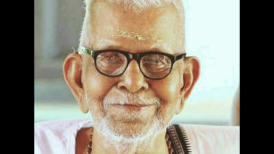 Poet Akkitham Achuthan Namboothiri passes away in Thrissur