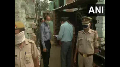 CBI team in Hathras victim's village for questioning family ...