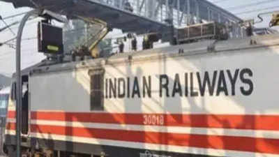 Indian Railways may scrap 600 mail and express trains, do away with 10,200 halts