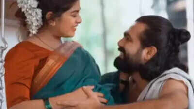Dhanashri Kadgaonkar announces her pregnancy