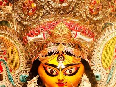 The 9 colours of Navratri