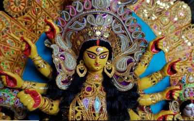 Priyanka Gandhi Vadra wishes Goddess Durga's strength, might to grace women this Navratri