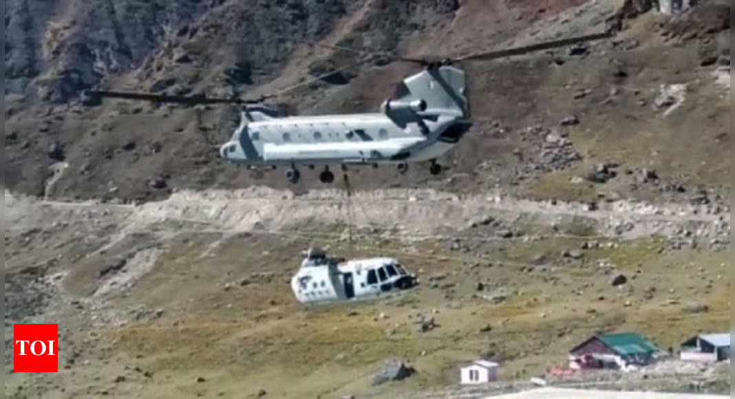 IAF's Chinook helicopter airlifts crashed Mi-17