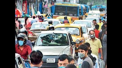 Kolkata: Cops brace for revellers’ car rush on Puja days