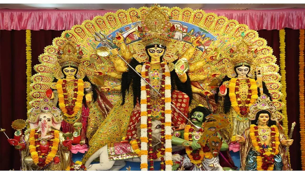 Navratri Mantra on Day 2: Maa Brahmacharini Puja & Mantras | - Times of ...