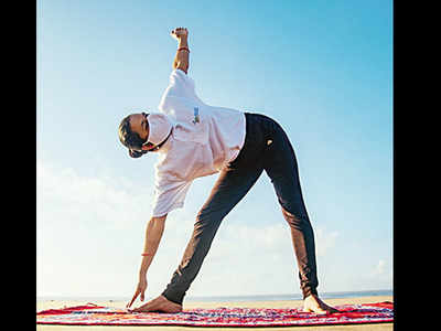 Extreme Yoga Poses For 2 To Explore Unity & Challenge - Brahmas Natural  Incense