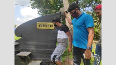 Unlock-5: Houseboats resume services in Kerala